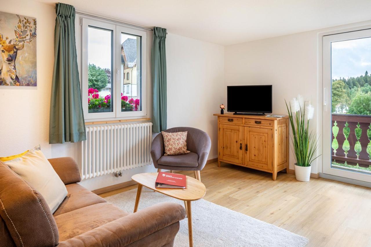 Gaestehaus Steiert Fewo Kuhbergblick Lenzkirch Bagian luar foto