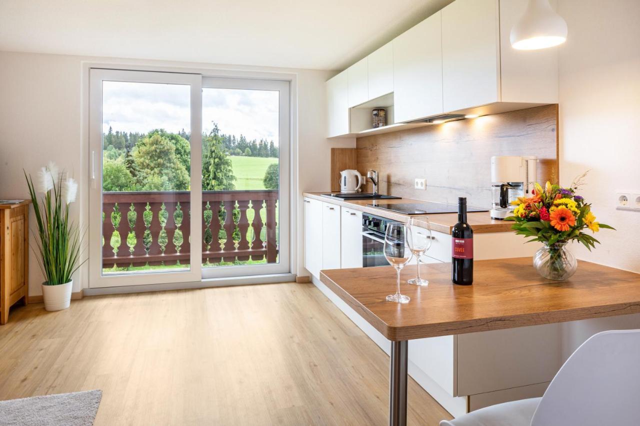 Gaestehaus Steiert Fewo Kuhbergblick Lenzkirch Bagian luar foto