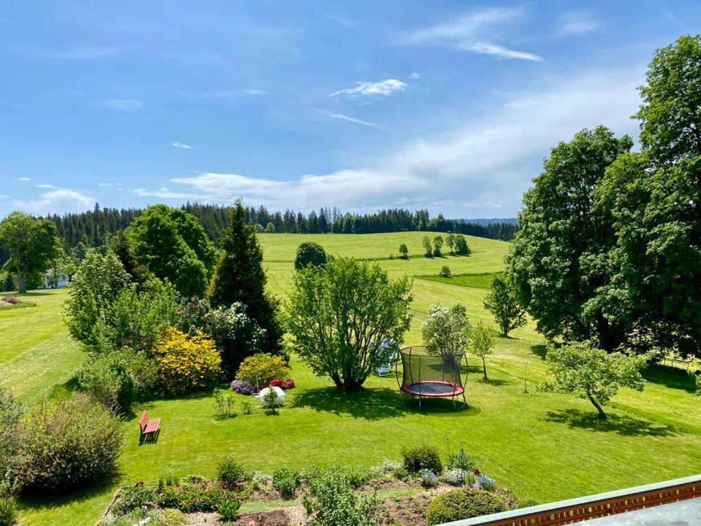 Gaestehaus Steiert Fewo Kuhbergblick Lenzkirch Bagian luar foto